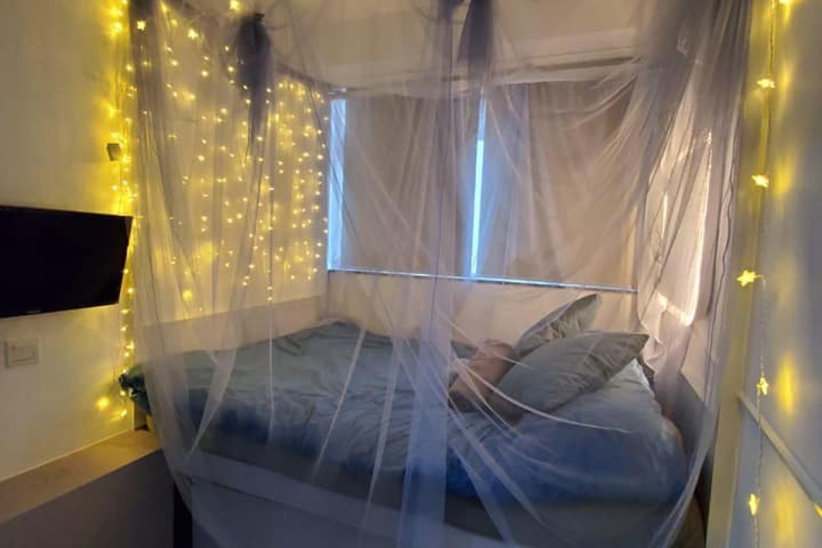 Happy Hotel / LOK INN - Image 2