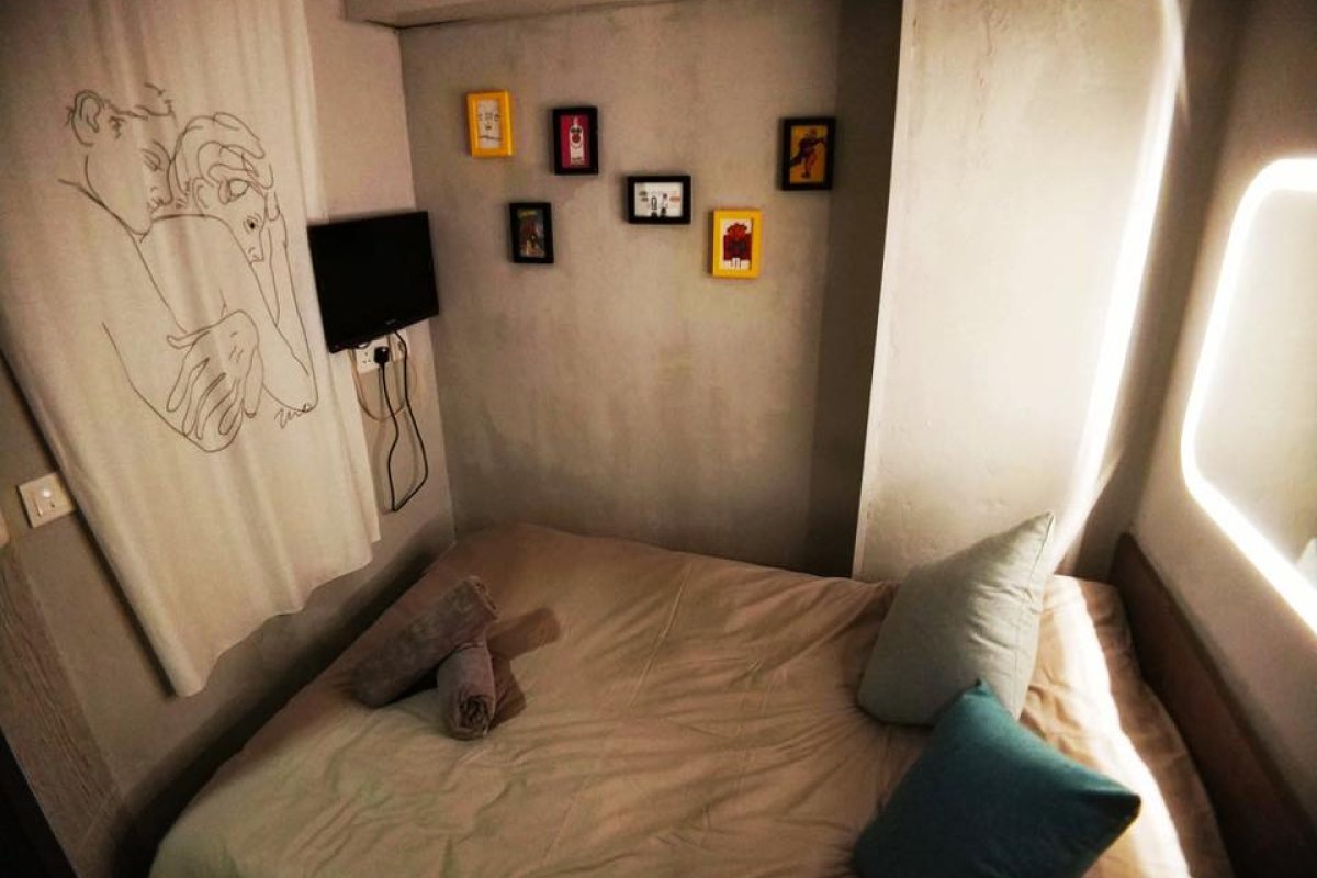 Happy Hotel / LOK INN - Image 6