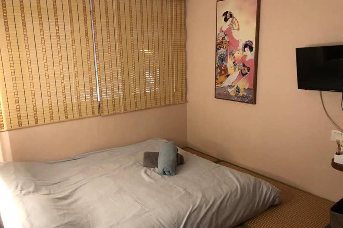 Happy Hotel / LOK INN - Image 3