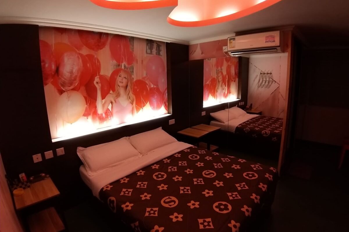 Rainbow City Inn - Image 3