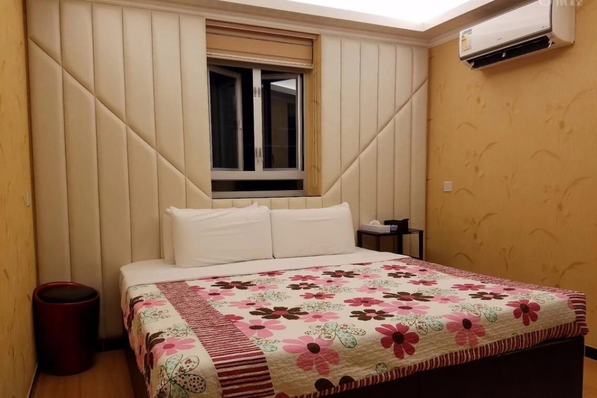 Rainbow City Inn - Image 6