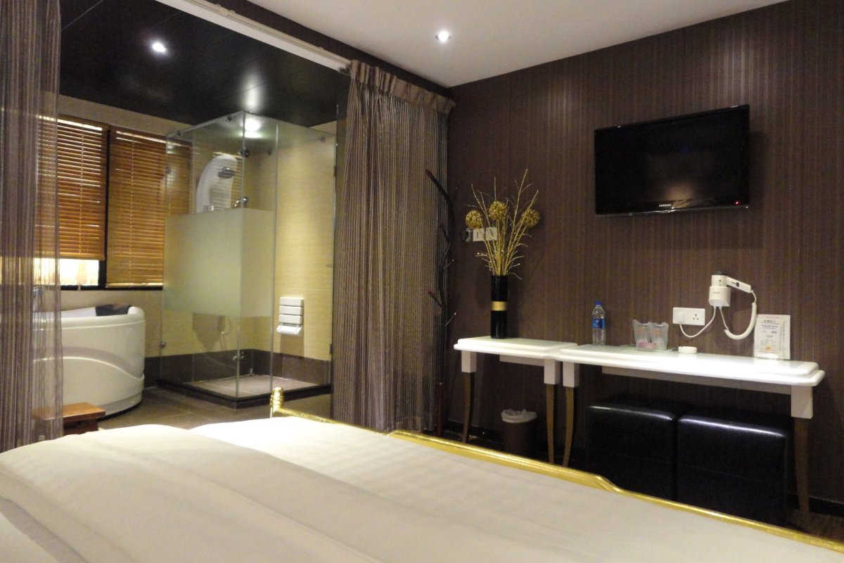 Boutique Hotel - Image 3