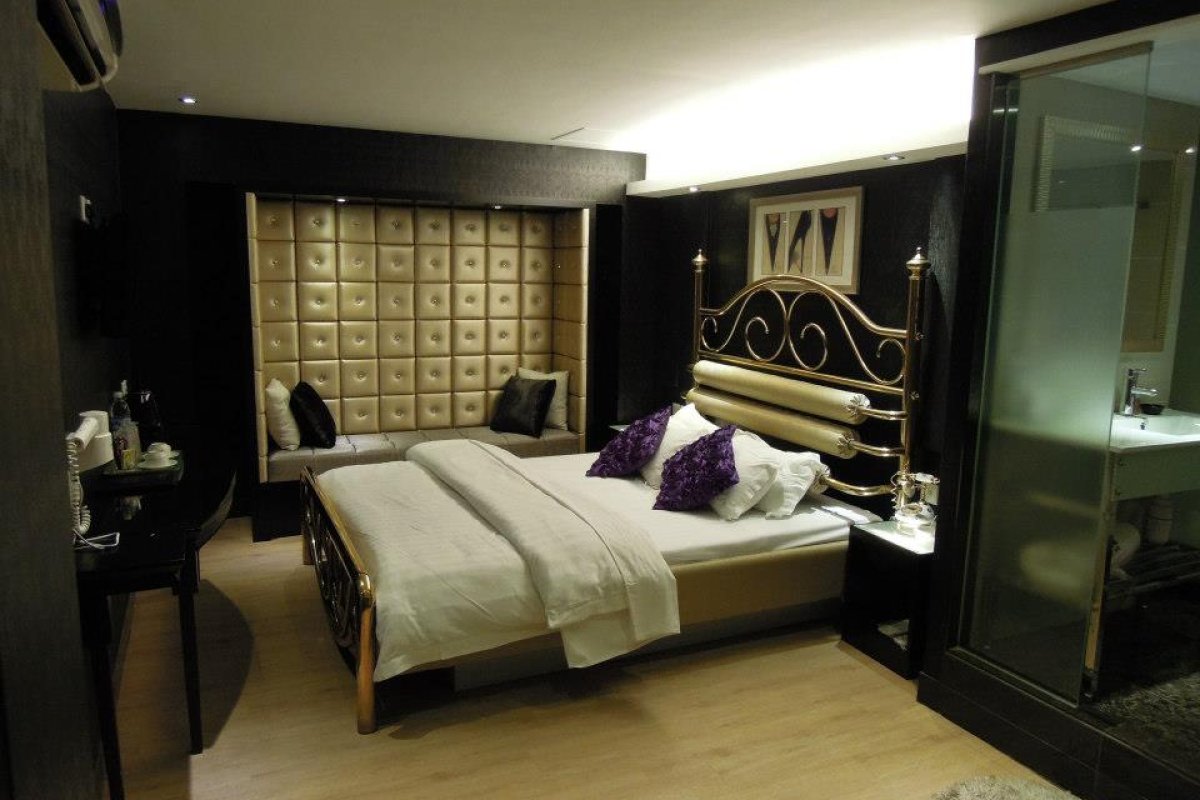 Viva Villa - Image 7