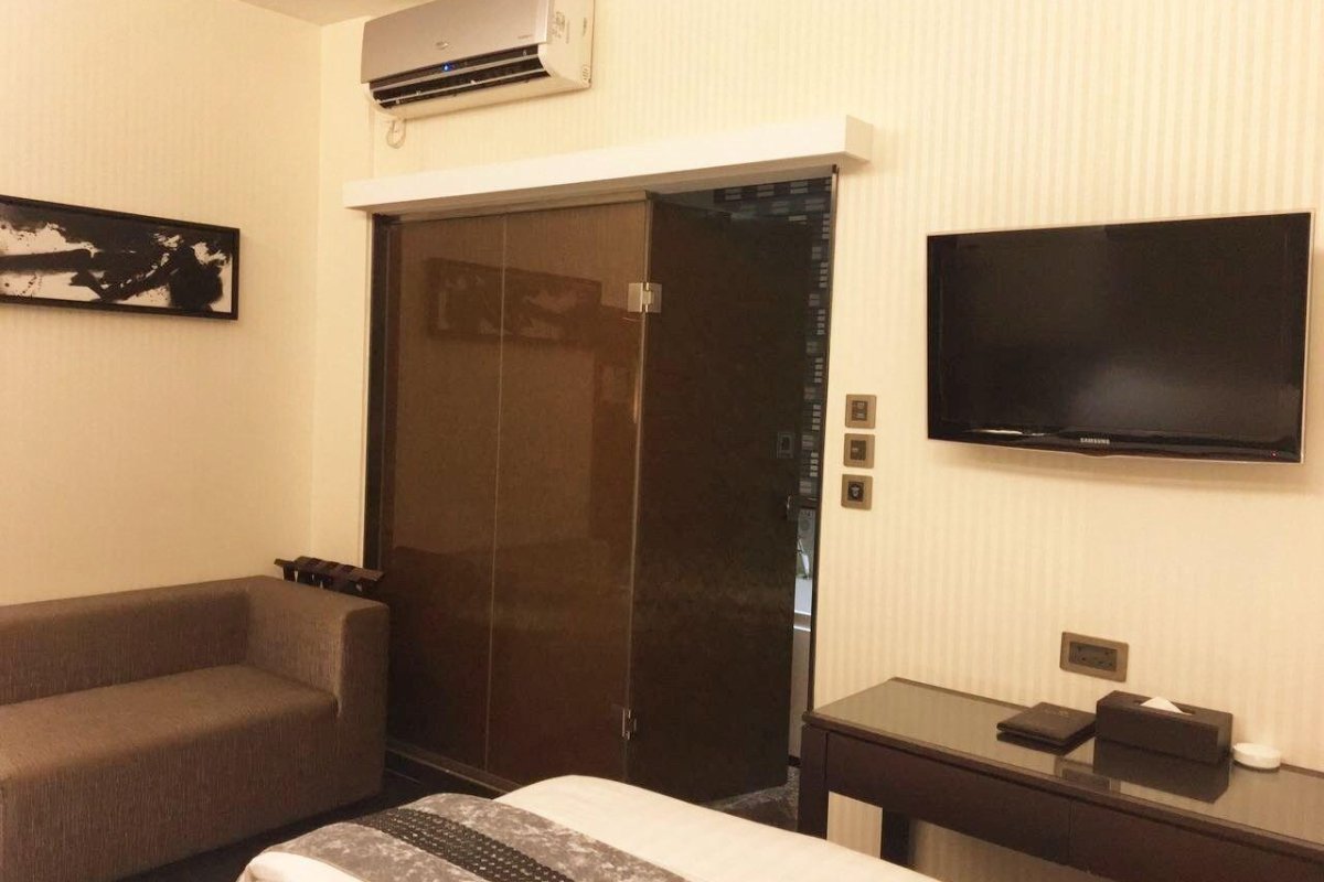 The Ten Hotel - Image 7