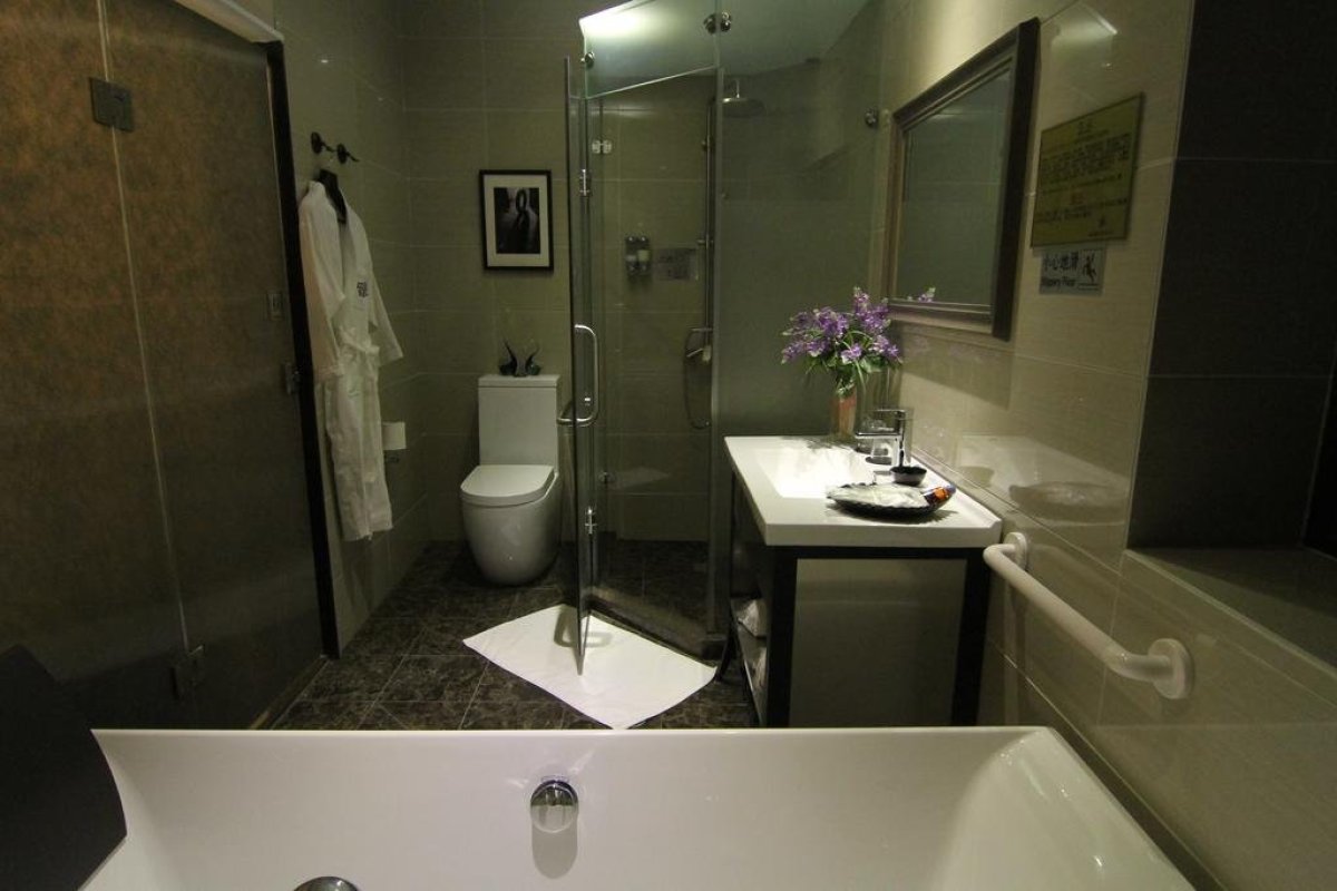 The Ten Hotel - Image 3