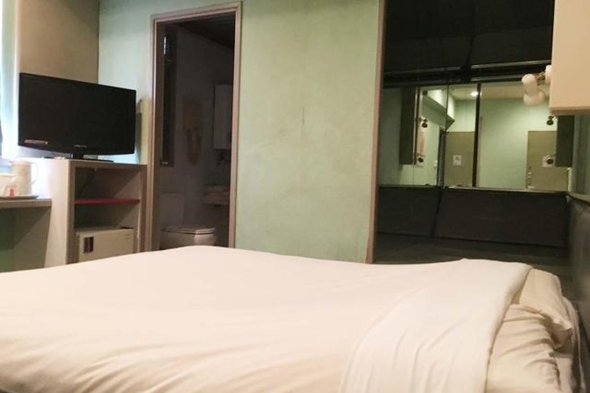 Essex Lodge - Image 5