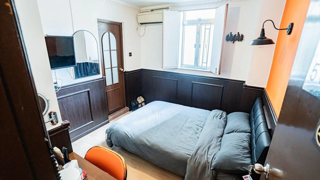 HEI LOY GARDEN - Image 2